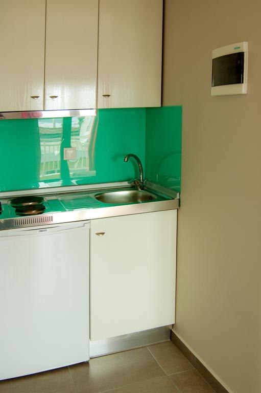 Emmeleia Accommodation By Maria Riga Ouranoupoli Room photo